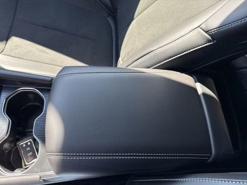 New 2025 Jeep Grand Cherokee Altitude w/ Trailer Tow Package image 32