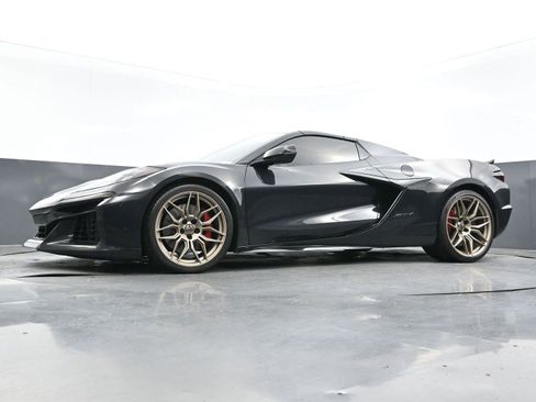 Used 2024 Chevrolet Corvette Z06 image 42