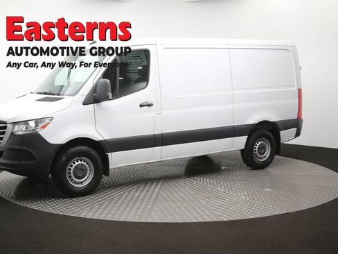Used 2019 Freightliner Sprinter 2500 RWD image 52