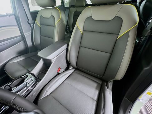 New 2026 Chevrolet Trax ACTIV w/ Sunroof Package image 20