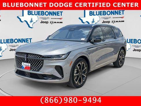 Used 2024 Lincoln Nautilus Reserve w/ Equipment Group 202A AWD/4WD image 1