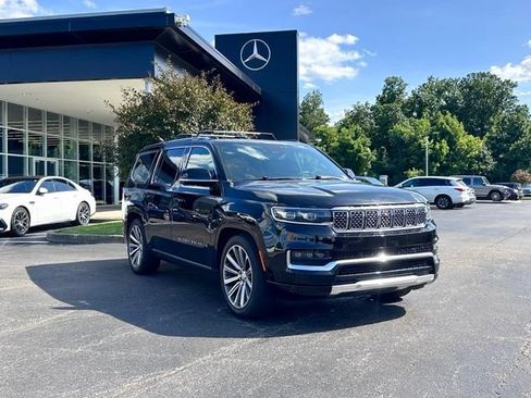 Used 2023 Jeep Grand Wagoneer Series II AWD/4WD image 1