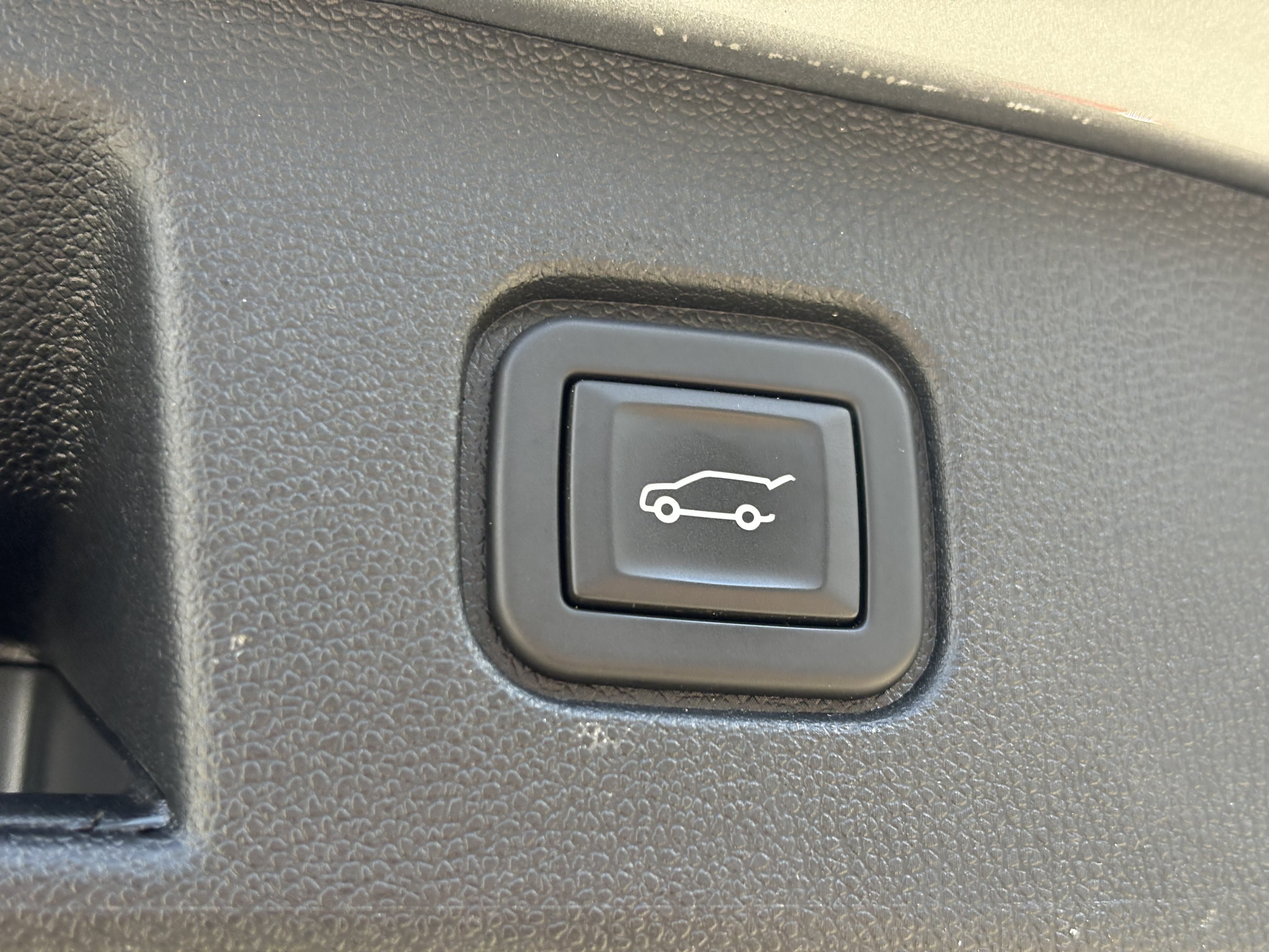 Used 2024 Chevrolet Blazer EV LT AWD/4WD image 10