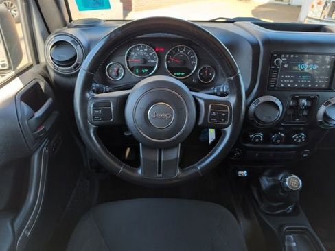 Used 2015 Jeep Wrangler Unlimited Sport w/ Quick Order Package 23S AWD/4WD image 19