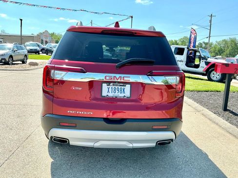 Used 2023 GMC Acadia SLT FWD image 6