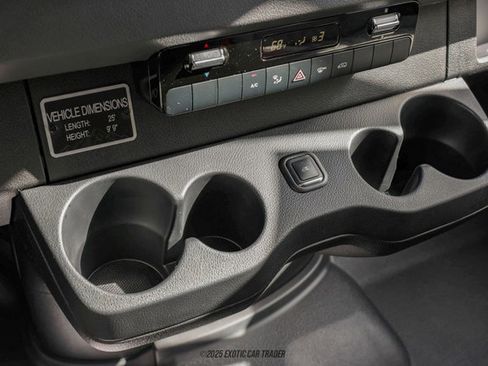 Used 2025 Mercedes-Benz Sprinter 2500 image 34