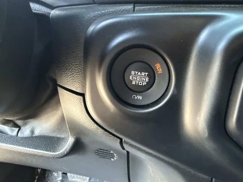 Used 2020 Jeep Gladiator Sport w/ Quick Order Package 24S AWD/4WD image 29