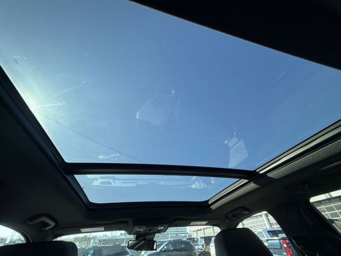 Used 2025 Chevrolet Tahoe RST w/ Comfort Package image 24