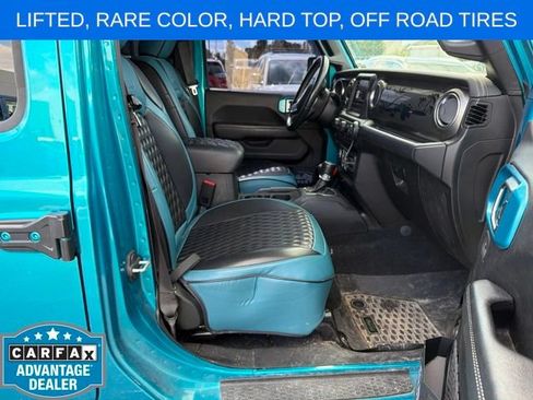 Used 2019 Jeep Wrangler Unlimited Sahara AWD/4WD image 13
