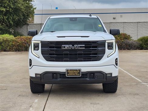 Used 2023 GMC Sierra 1500 Elevation w/ X31 Off-Road Package image 2