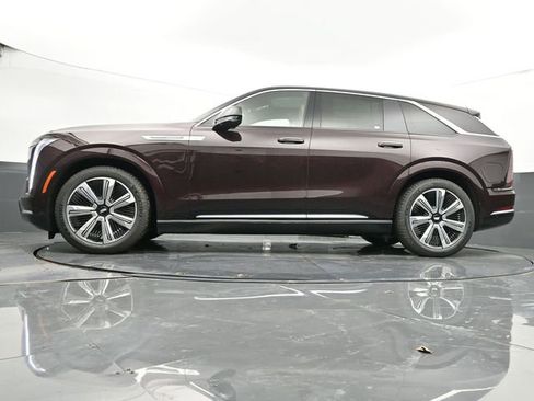 New 2025 Cadillac Escalade IQ Luxury 2 image 42