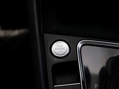 Used 2019 Volkswagen Jetta SE FWD image 24