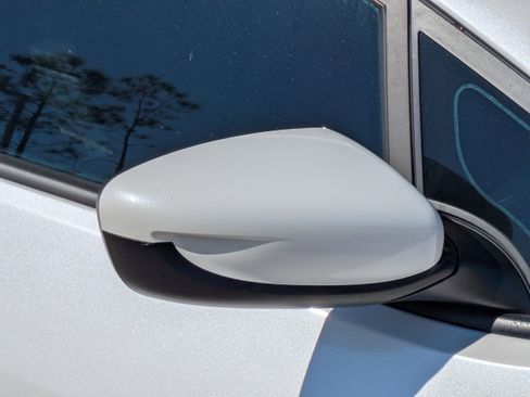 Certified 2017 Kia Forte LX w/ LX Popular Package image 13