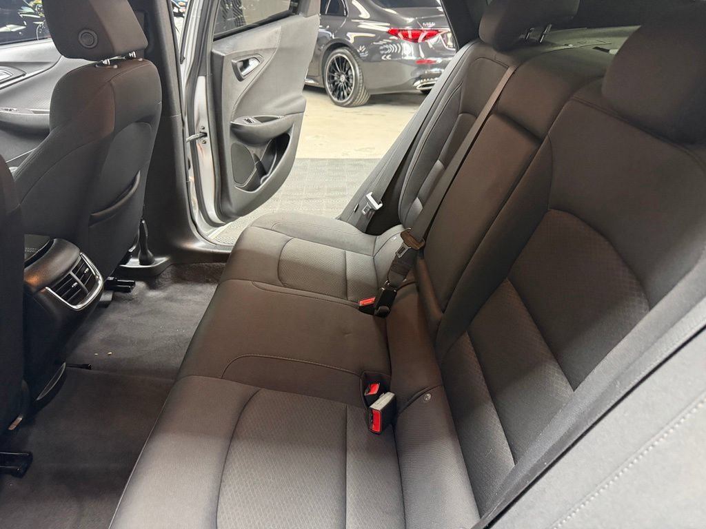 Used 2022 Chevrolet Malibu LT FWD image 38