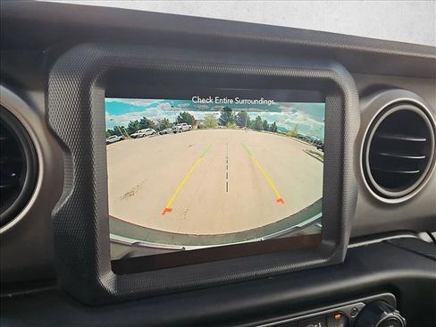 Used 2021 Jeep Wrangler Unlimited Sport AWD/4WD image 14