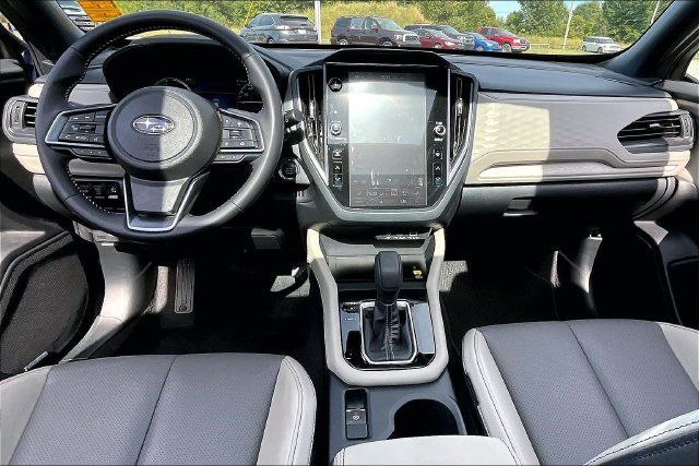 Used 2025 Subaru Forester Limited AWD/4WD image 7