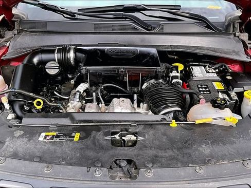 Used 2025 Jeep Compass Trailhawk AWD/4WD image 10
