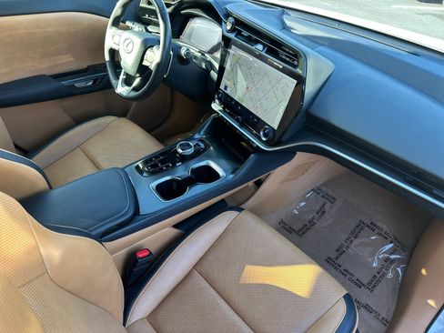 Used 2023 Lexus RZ 450e Premium w/ Technology Package image 17