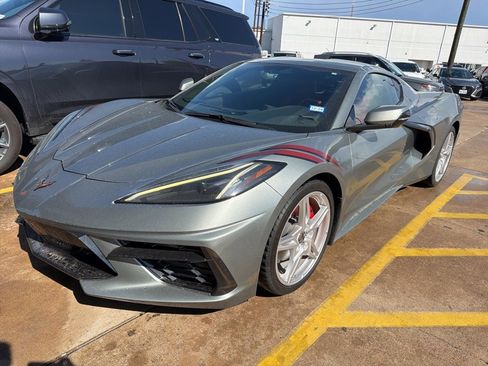 Used 2022 Chevrolet Corvette Stingray Coupe w/ 1LT image 1