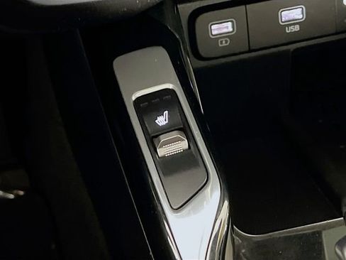 Used 2022 Kia Sorento SX image 22