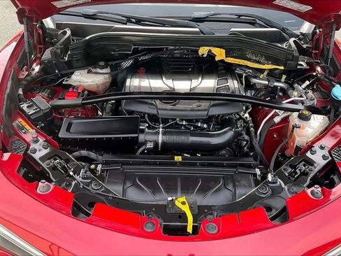 Used 2019 Alfa Romeo Stelvio Ti image 39