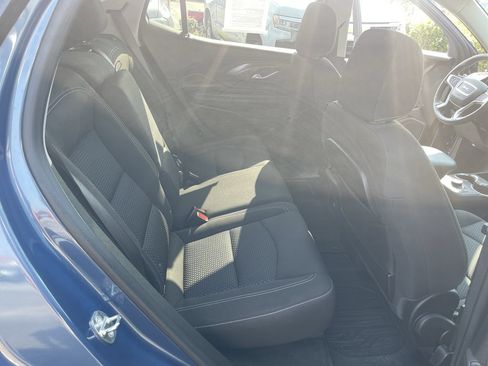 Used 2024 GMC Terrain SLE w/ Driver Convenience Package FWD image 27