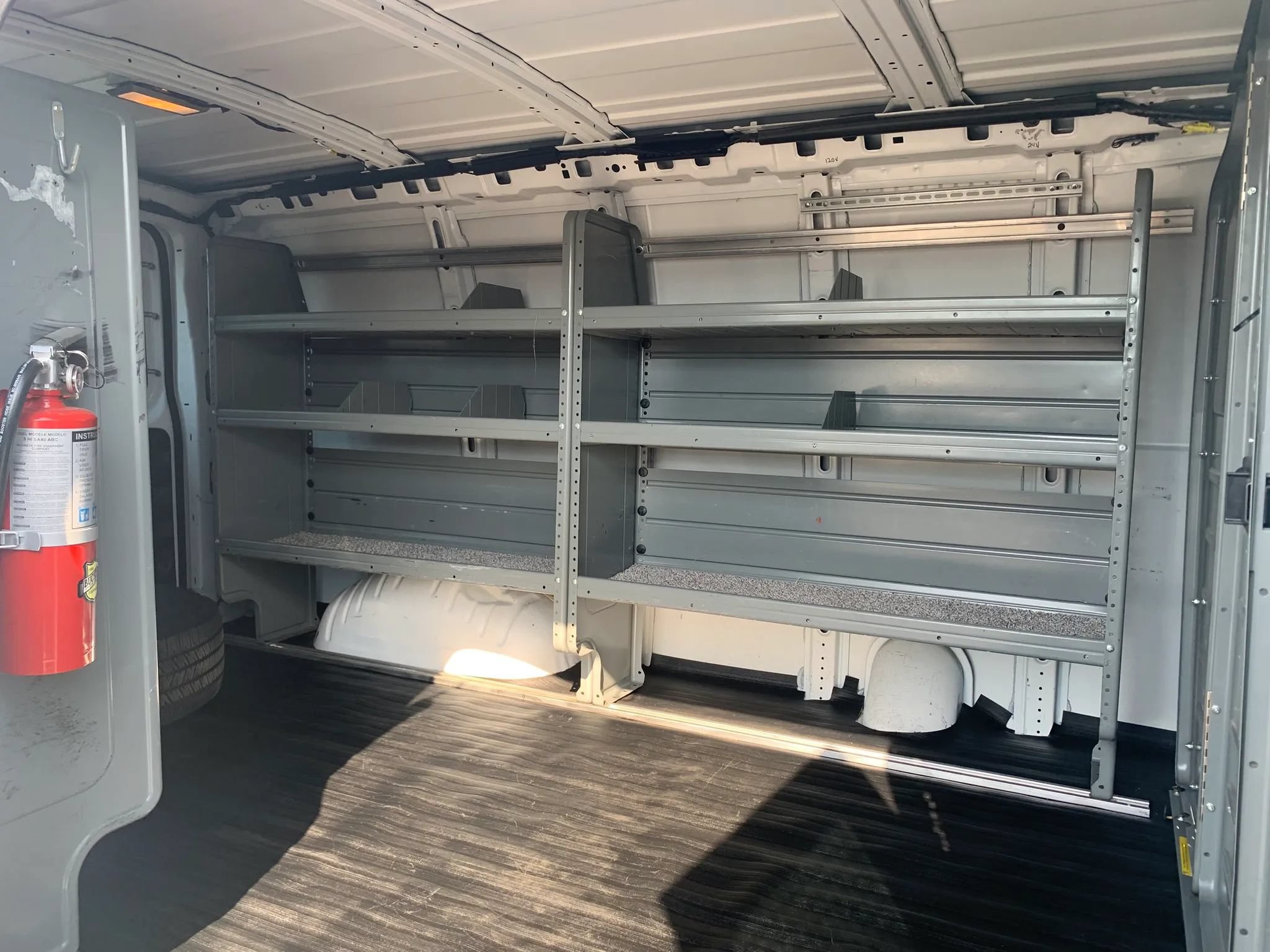 Used 2014 Chevrolet Express 1500 RWD image 28