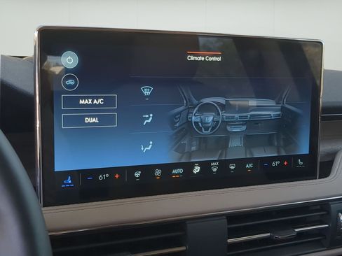 New 2026 Lincoln Corsair Reserve w/ Jet Appearance Package FWD image 18