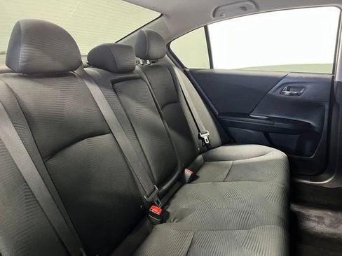 Used 2017 Honda Accord LX image 14