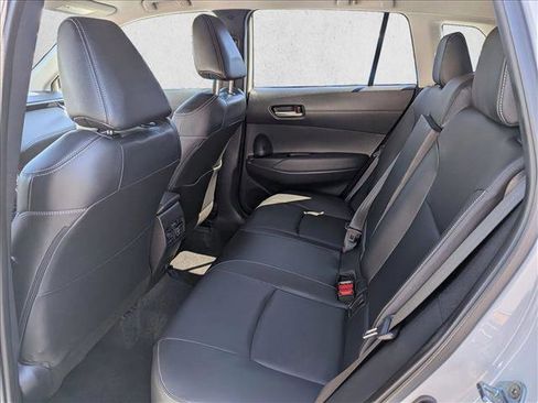 Used 2024 Toyota Corolla Cross XLE FWD image 17