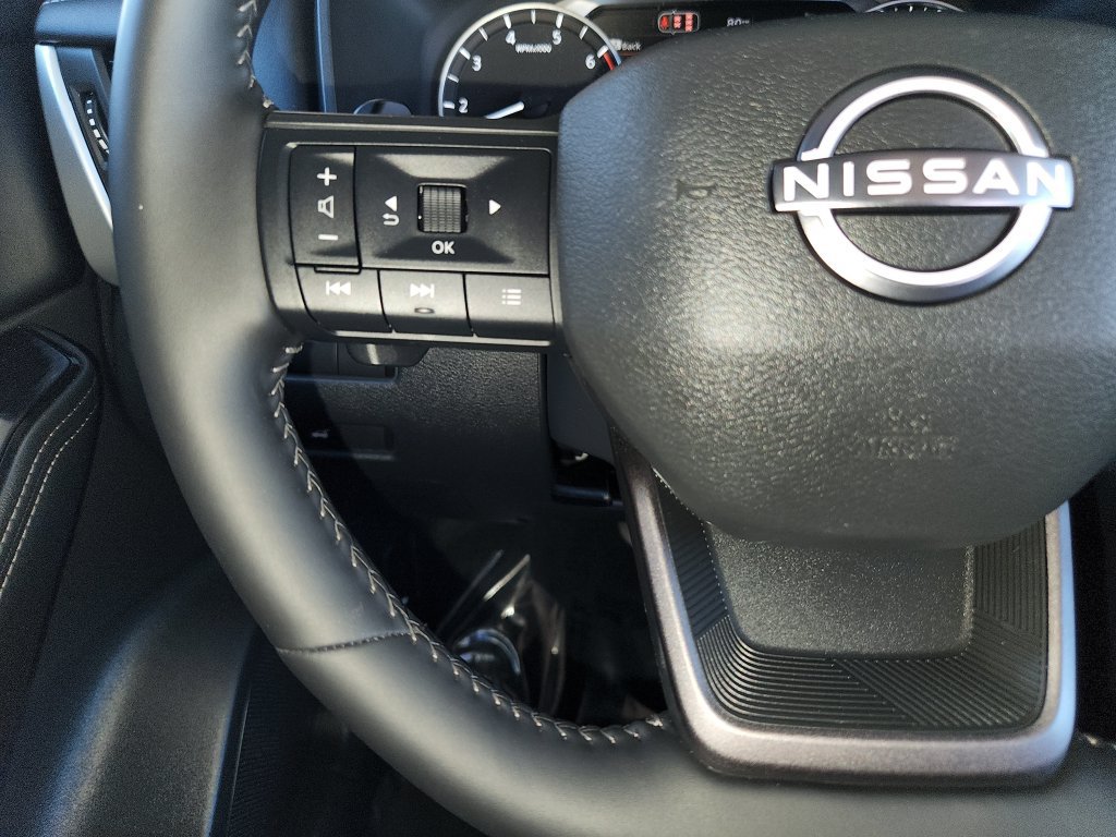 Used 2026 Nissan Rogue SV FWD image 24