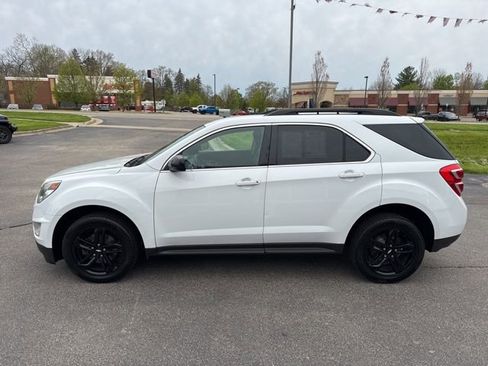 Used 2017 Chevrolet Equinox LT w/ Sport Edition FWD image 6