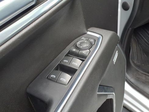 Used 2022 GMC Sierra 1500 SLT AWD/4WD image 16