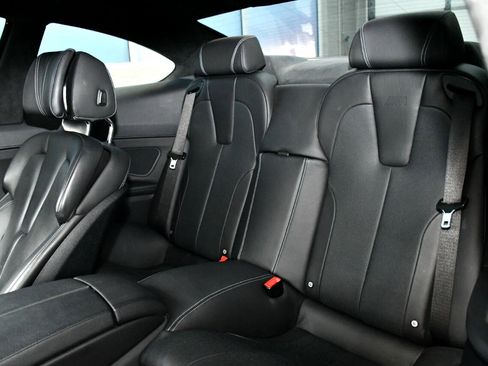 Used 2013 BMW M6 Coupe image 29