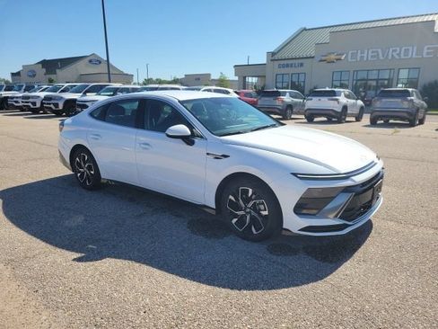 Used 2025 Hyundai Sonata SEL FWD image 20