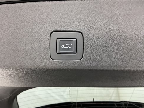 Used 2023 Buick Encore GX Select FWD image 43
