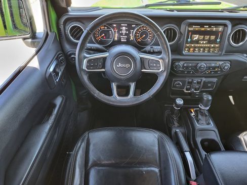 Used 2018 Jeep Wrangler Unlimited Sahara AWD/4WD image 20