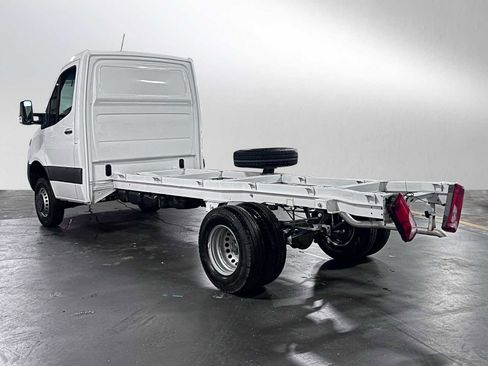 Used 2023 Mercedes-Benz Sprinter 3500 image 5