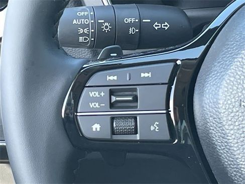 New 2025 Honda Pilot Touring image 13