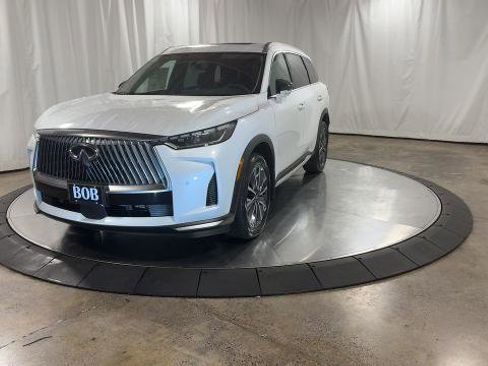 Certified 2026 INFINITI QX60 Luxe w/ Cargo Package AWD/4WD image 9