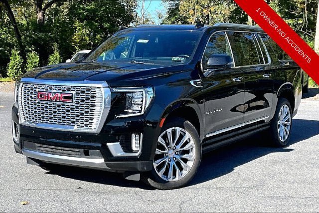 Used 2023 GMC Yukon XL Denali AWD/4WD image 1