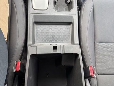 Used 2023 Nissan Frontier S image 14