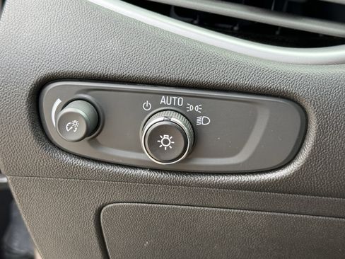 Used 2024 Chevrolet Malibu LT image 25