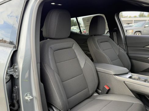 New 2026 Chevrolet Equinox EV LT image 21