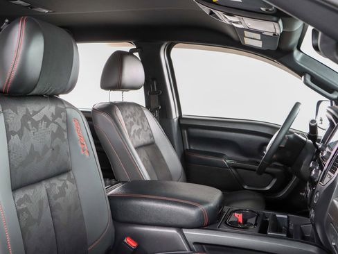 Used 2021 Nissan Titan PRO-4X w/ Pro-4x Utility Package image 29