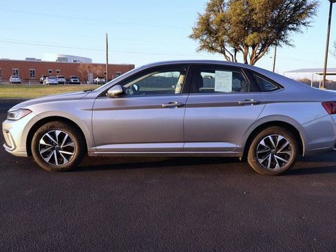 Used 2025 Volkswagen Jetta S FWD image 2