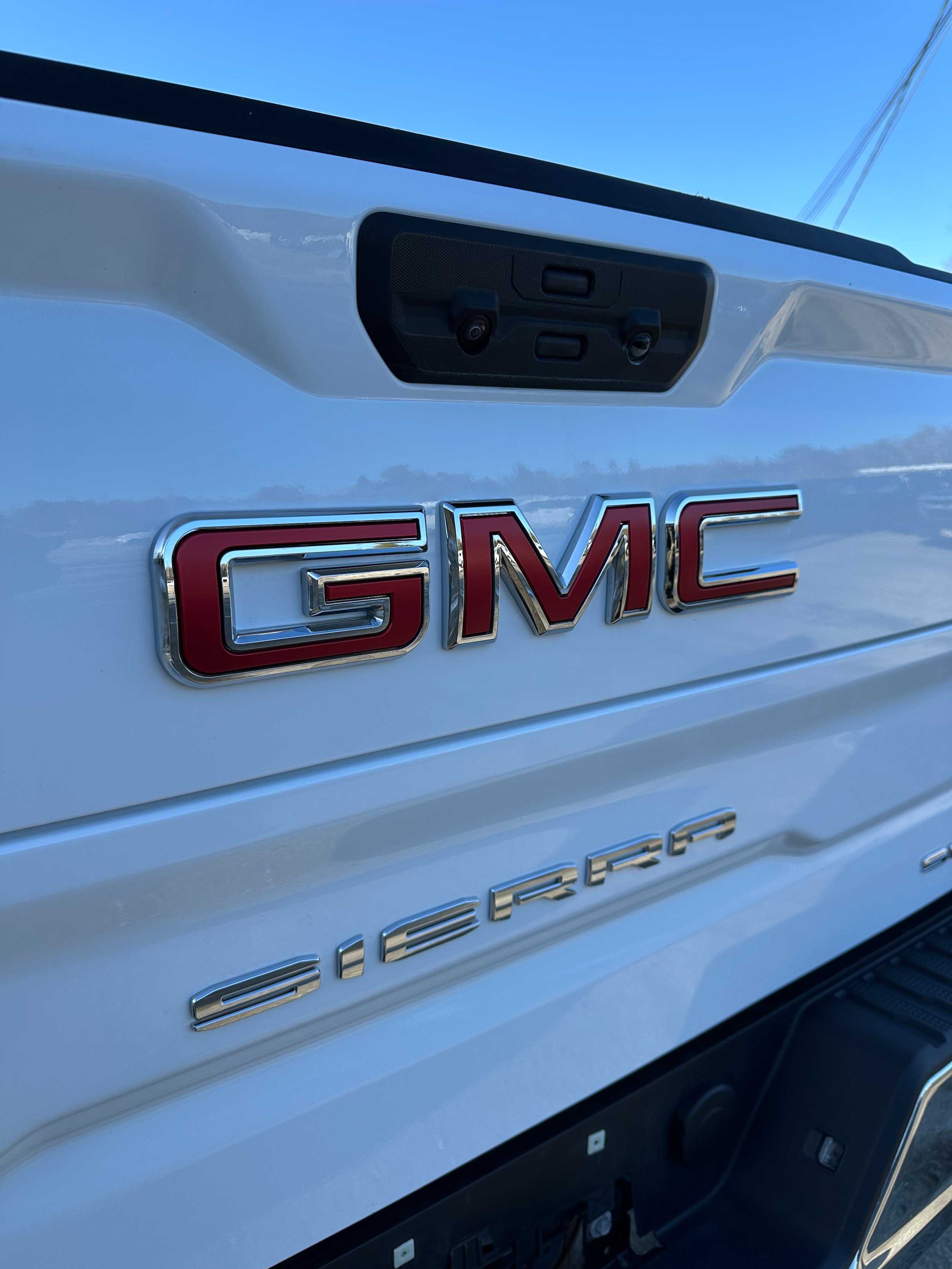 Used 2024 GMC Sierra 1500 SLT AWD/4WD image 32