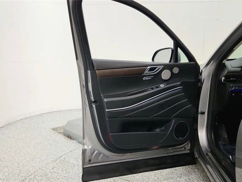 Used 2023 Genesis GV80 2.5T w/ Prestige Package image 34