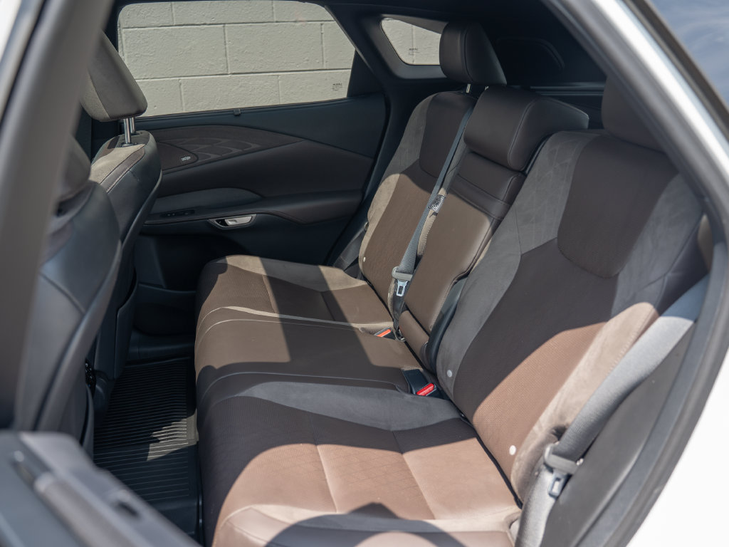 Used 2023 Lexus RX 350 FWD w/ Cold Area Package image 18