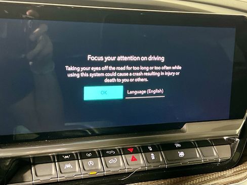 Used 2024 Chevrolet Silverado 1500 LT RWD image 28